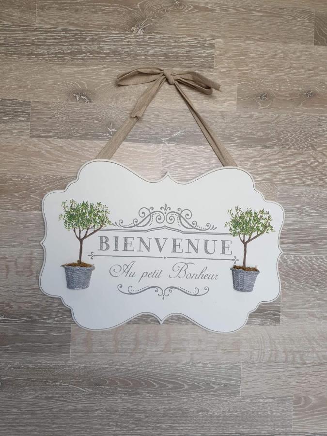 Au petit bonheur Bed and Breakfast Saint-Martin-du-Frene Eksteriør billede