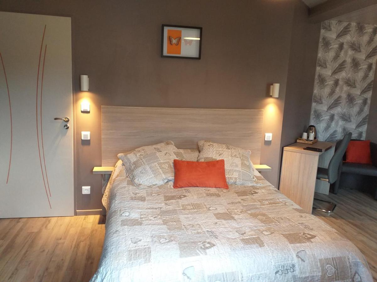 Au petit bonheur Bed and Breakfast Saint-Martin-du-Frene Eksteriør billede
