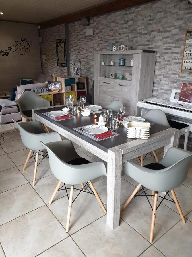 Au petit bonheur Bed and Breakfast Saint-Martin-du-Frene Eksteriør billede
