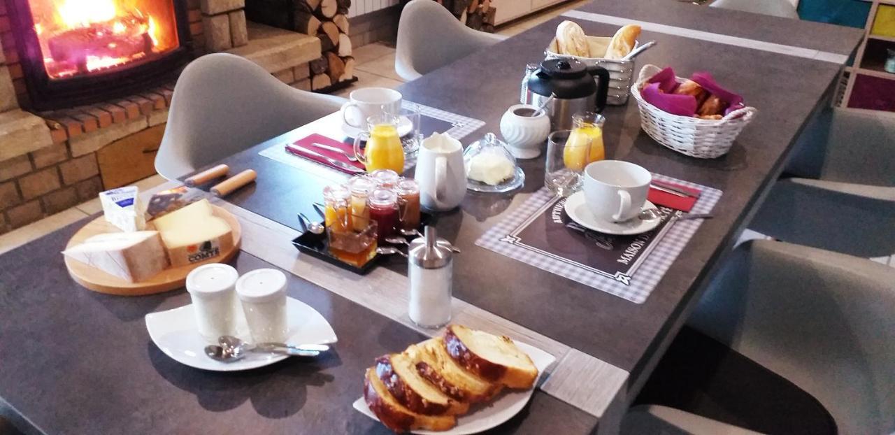 Au petit bonheur Bed and Breakfast Saint-Martin-du-Frene Eksteriør billede